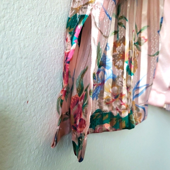 Vintage VICTORIA'S SECRET Gold Label Sleepwear Top Size S - Picture 8 of 8